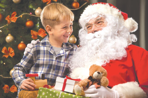 Permalink to: Experience the Magic of the Season with Breakfast with Santa at Plain & Fancy Farm